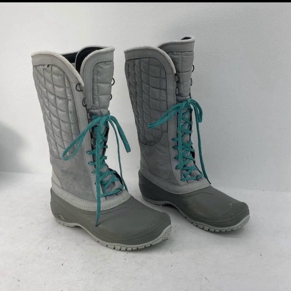 THE NORTH FACE THERMOBALL UTILITY
BOUTIQUE
BOOT WOMEN'S size 9